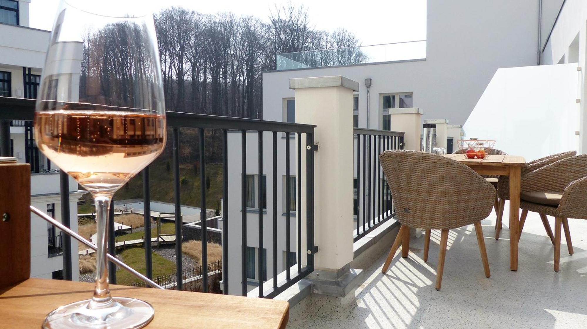 Pool Und Sauna Mit Meerblick, Direkt An Der Seebruecke - First Sellin Fewo 3 8 エクステリア 写真